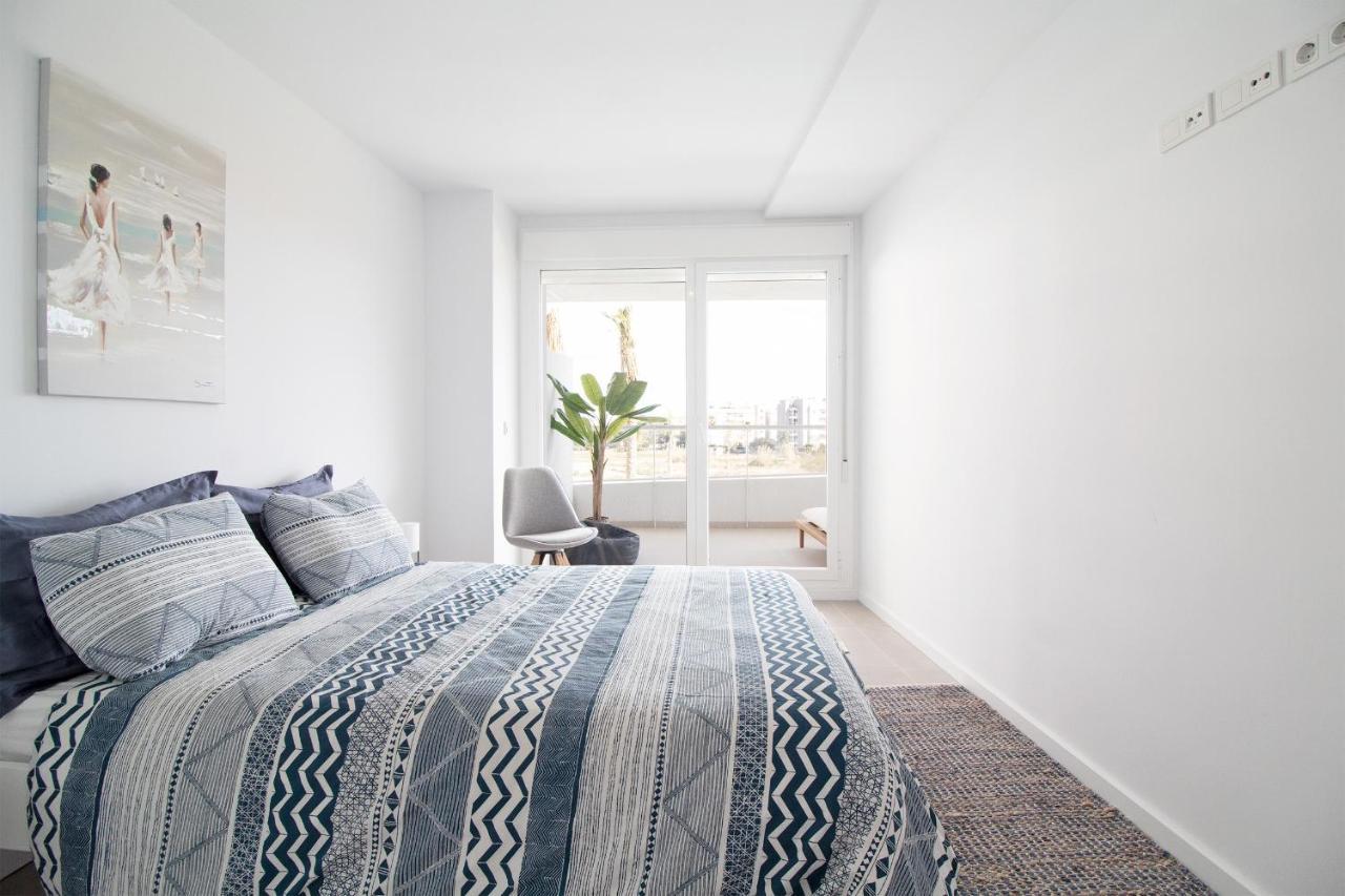 Global Properties, Apartamento Con Terraza Y Vistas A La Piscina En Gran Canet Canet d'En Berenguer Eksteriør billede