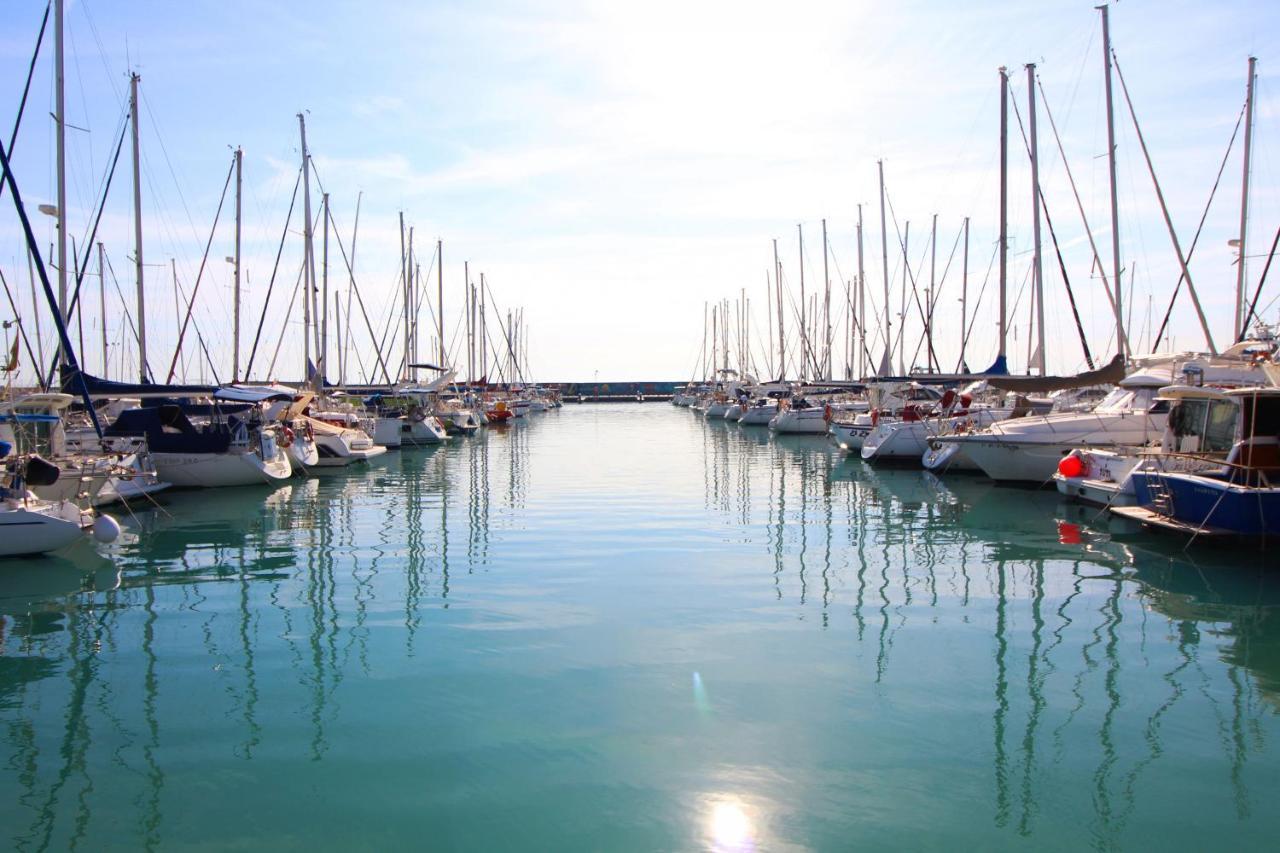 Global Properties, Apartamento Con Terraza Y Vistas A La Piscina En Gran Canet Canet d'En Berenguer Eksteriør billede